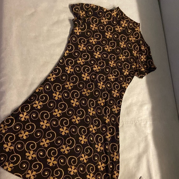 Small dress - Picture 1 of 2